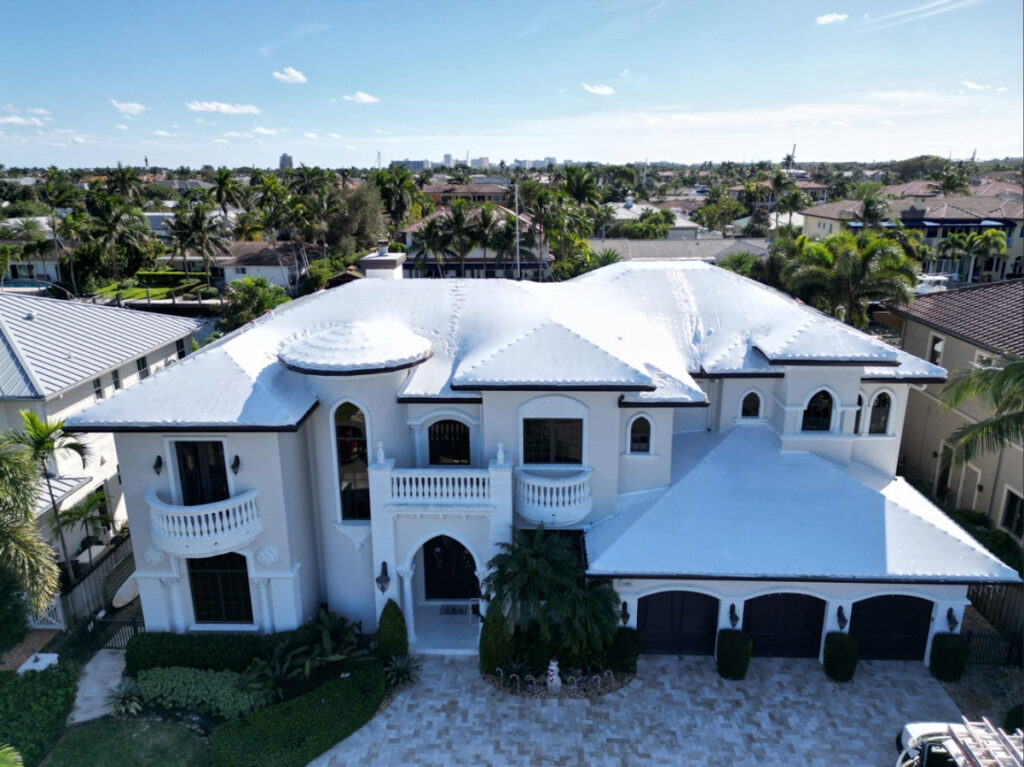 WPW LIGHTHOUSE POINT FL HOME 1 AFTER 1200x900 Weatherproof Wraps residential roof shrink wrap in Florida